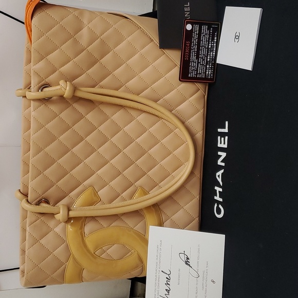 🤩Used twice 100% authentic Chanel calfskin tote bag "price firm" - Picture 3 of 17